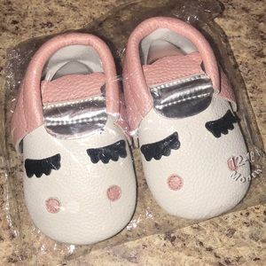 New Unicorn soft sole shoes